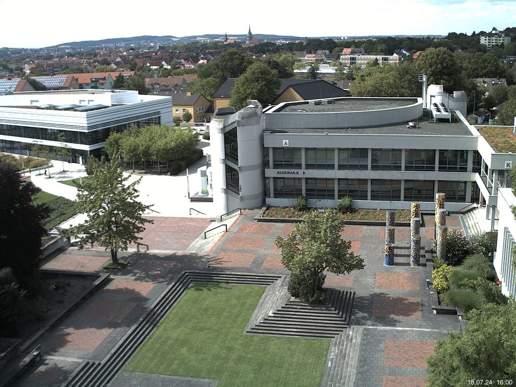 Foto der Webcam: Verwaltungsgeb&auml;ude, Innenhof mit Audimax, H&ouml;rsaal-Geb&auml;ude 1
