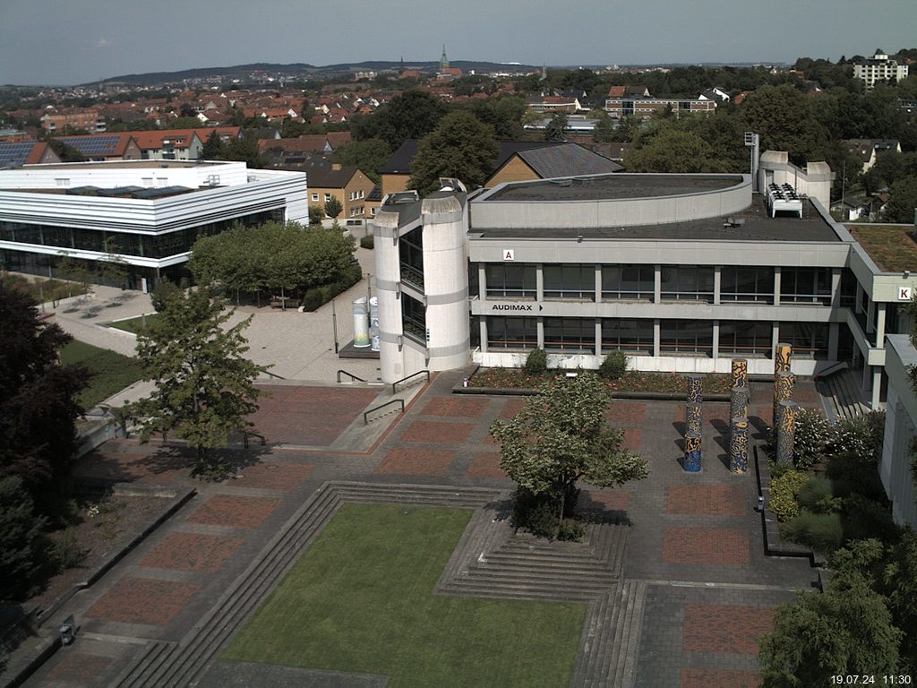 Foto der Webcam: Verwaltungsgeb&auml;ude, Innenhof mit Audimax, H&ouml;rsaal-Geb&auml;ude 1