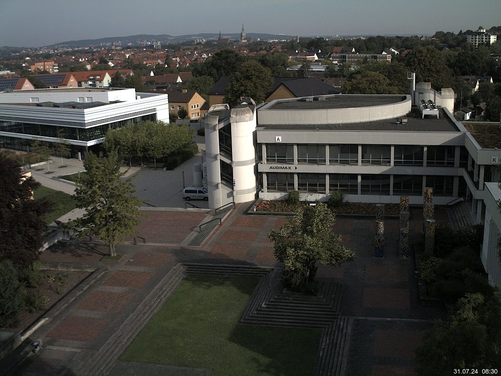 Foto der Webcam: Verwaltungsgeb&auml;ude, Innenhof mit Audimax, H&ouml;rsaal-Geb&auml;ude 1