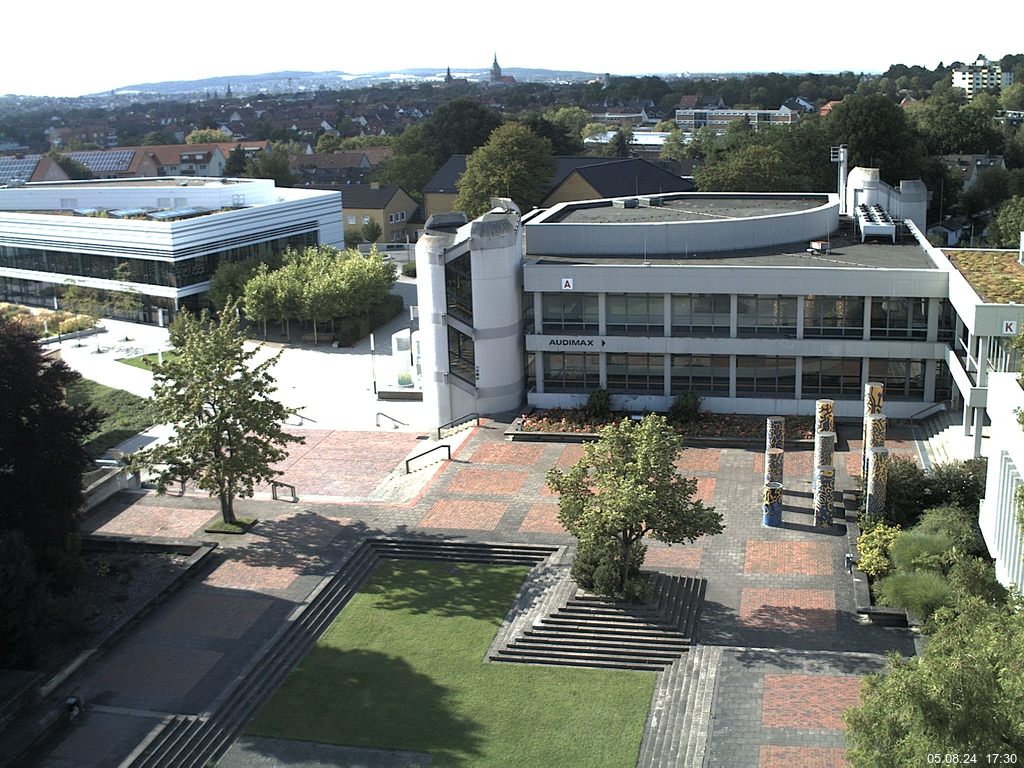 Foto der Webcam: Verwaltungsgeb&auml;ude, Innenhof mit Audimax, H&ouml;rsaal-Geb&auml;ude 1