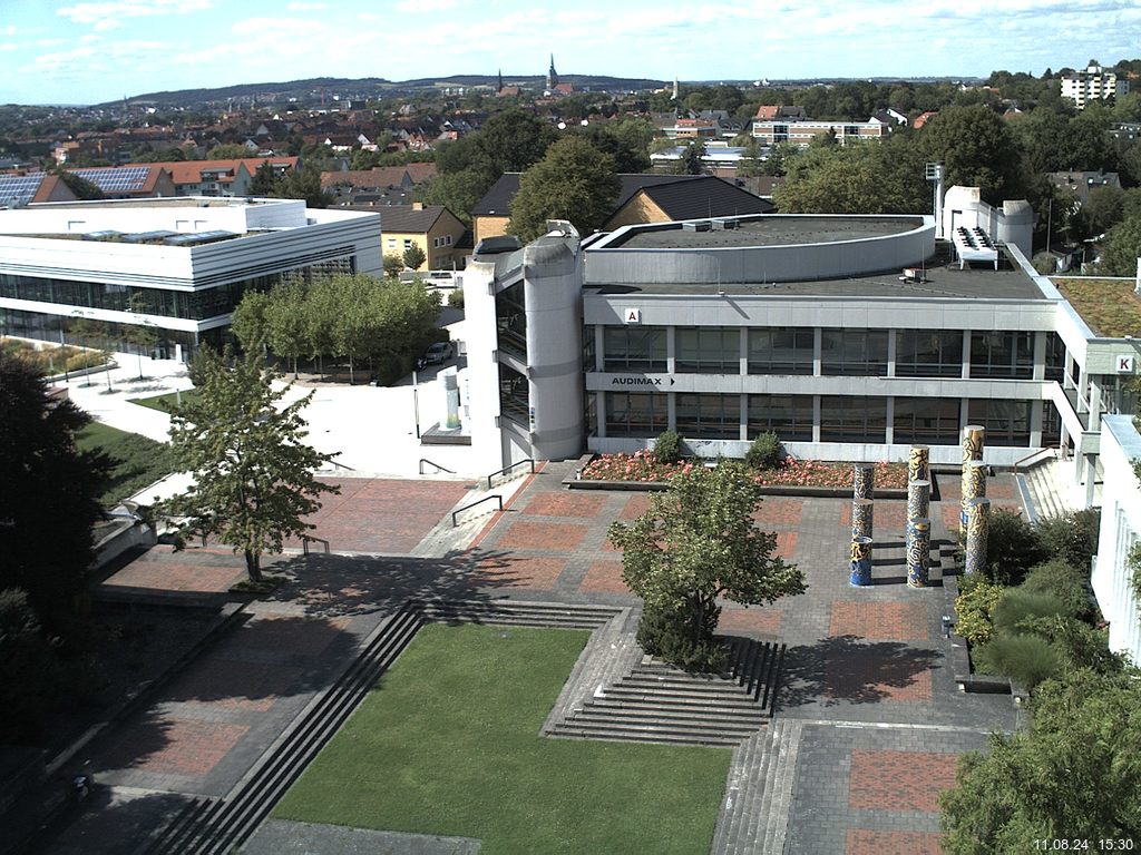 Foto der Webcam: Verwaltungsgeb&auml;ude, Innenhof mit Audimax, H&ouml;rsaal-Geb&auml;ude 1