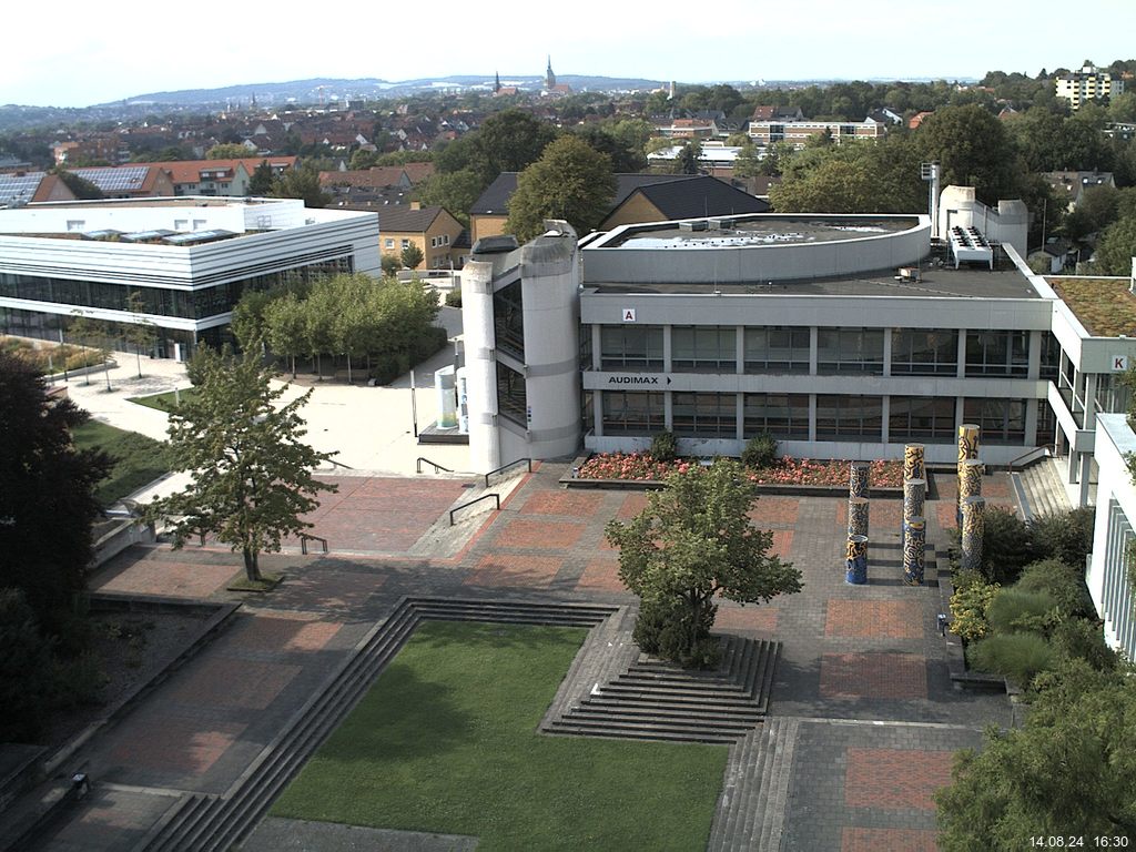 Foto der Webcam: Verwaltungsgeb&auml;ude, Innenhof mit Audimax, H&ouml;rsaal-Geb&auml;ude 1