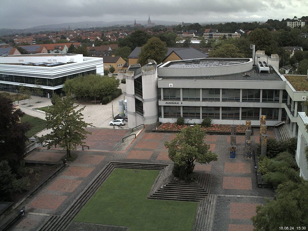 Foto der Webcam: Verwaltungsgeb&auml;ude, Innenhof mit Audimax, H&ouml;rsaal-Geb&auml;ude 1