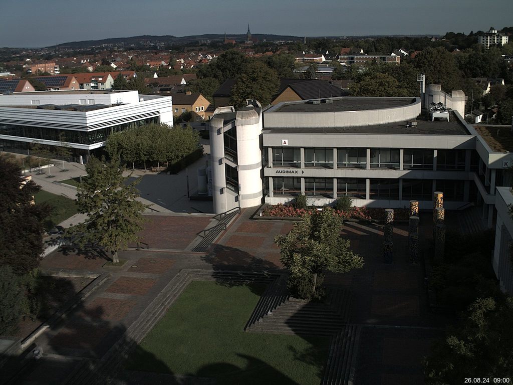 Foto der Webcam: Verwaltungsgeb&auml;ude, Innenhof mit Audimax, H&ouml;rsaal-Geb&auml;ude 1