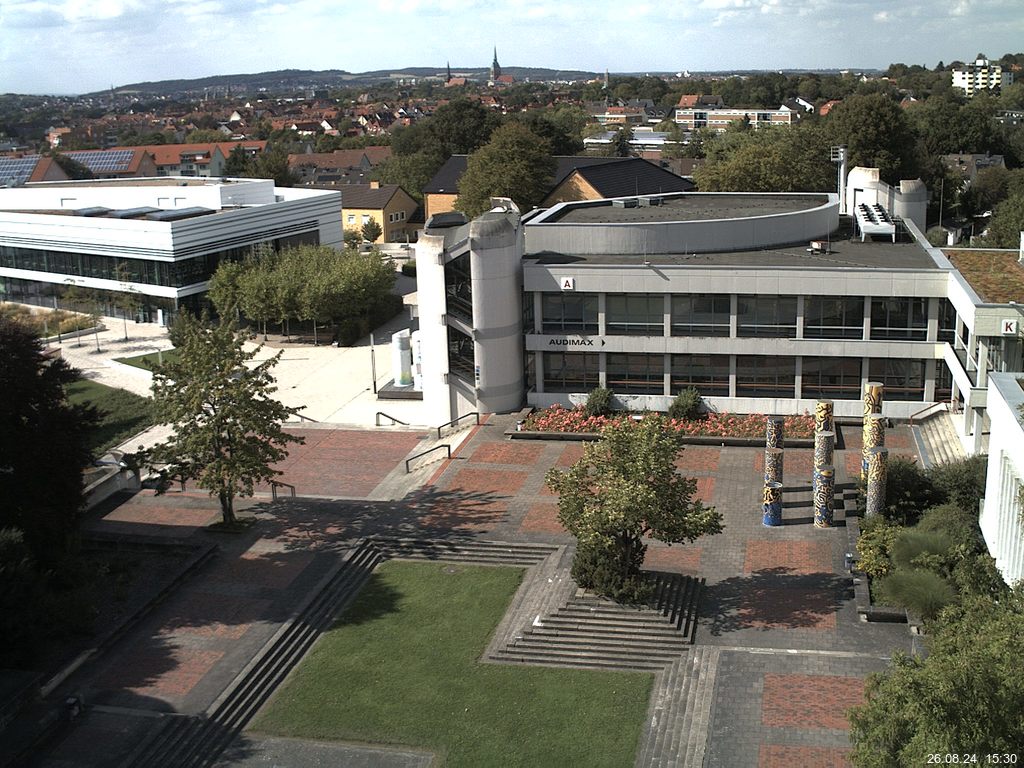 Foto der Webcam: Verwaltungsgeb&auml;ude, Innenhof mit Audimax, H&ouml;rsaal-Geb&auml;ude 1
