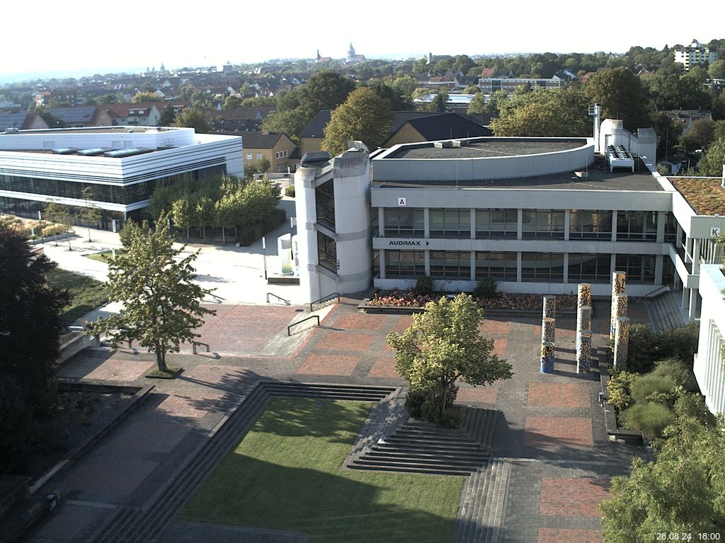 Foto der Webcam: Verwaltungsgeb&auml;ude, Innenhof mit Audimax, H&ouml;rsaal-Geb&auml;ude 1