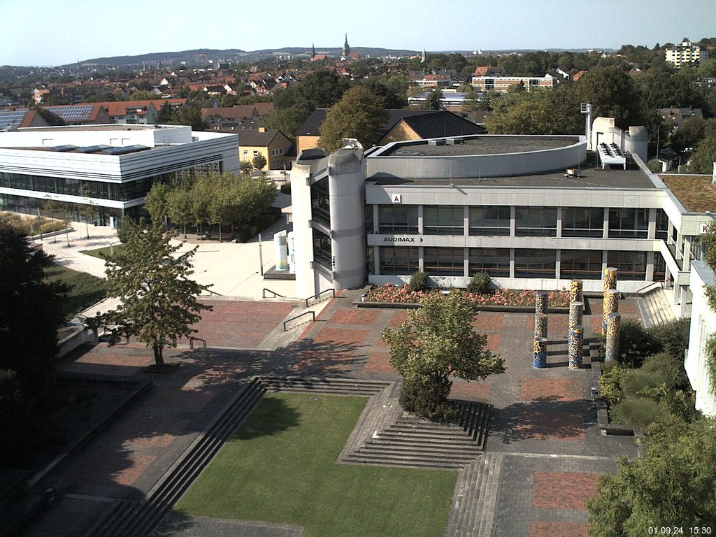 Foto der Webcam: Verwaltungsgeb&auml;ude, Innenhof mit Audimax, H&ouml;rsaal-Geb&auml;ude 1