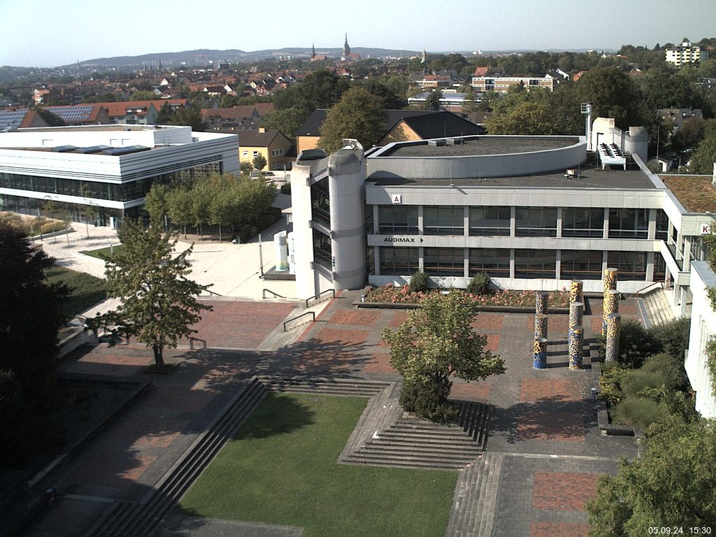Foto der Webcam: Verwaltungsgeb&auml;ude, Innenhof mit Audimax, H&ouml;rsaal-Geb&auml;ude 1