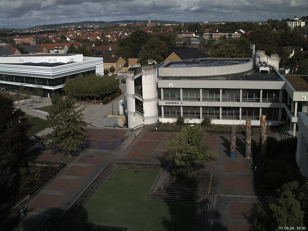 Foto der Webcam: Verwaltungsgeb&auml;ude, Innenhof mit Audimax, H&ouml;rsaal-Geb&auml;ude 1