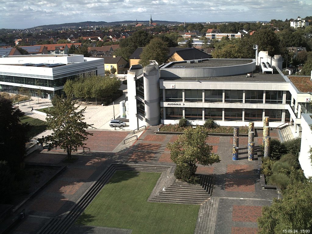 Foto der Webcam: Verwaltungsgeb&auml;ude, Innenhof mit Audimax, H&ouml;rsaal-Geb&auml;ude 1