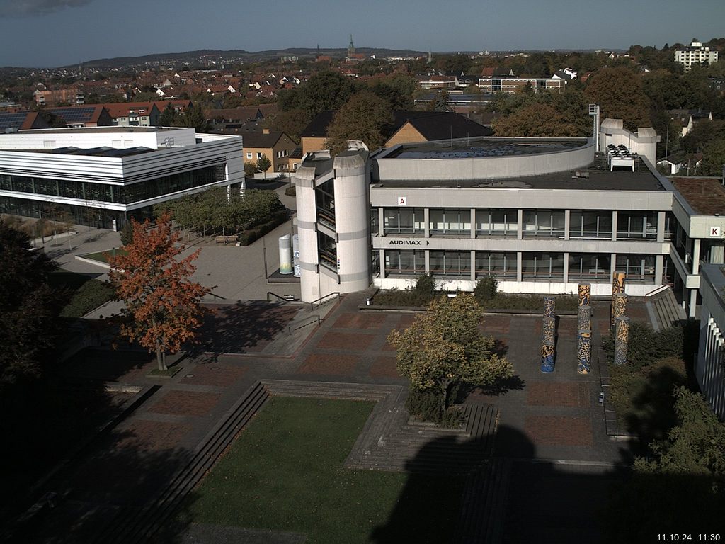Foto der Webcam: Verwaltungsgeb&auml;ude, Innenhof mit Audimax, H&ouml;rsaal-Geb&auml;ude 1
