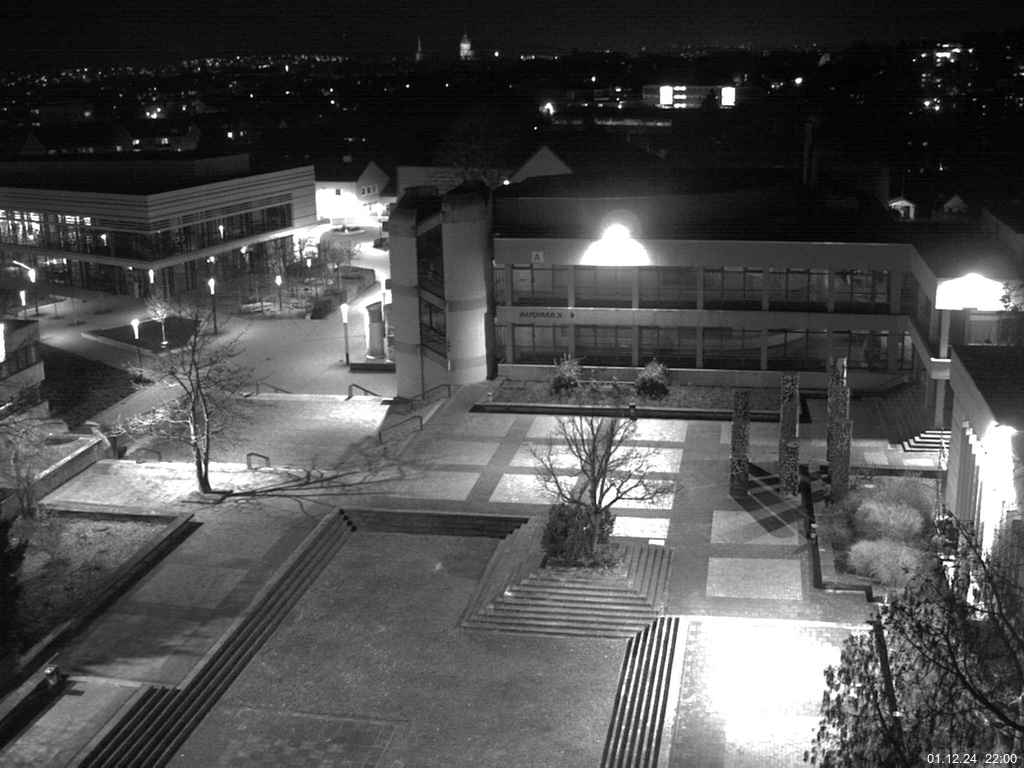 Foto der Webcam: Verwaltungsgebäude, Innenhof mit Audimax, Hörsaal-Gebäude 1