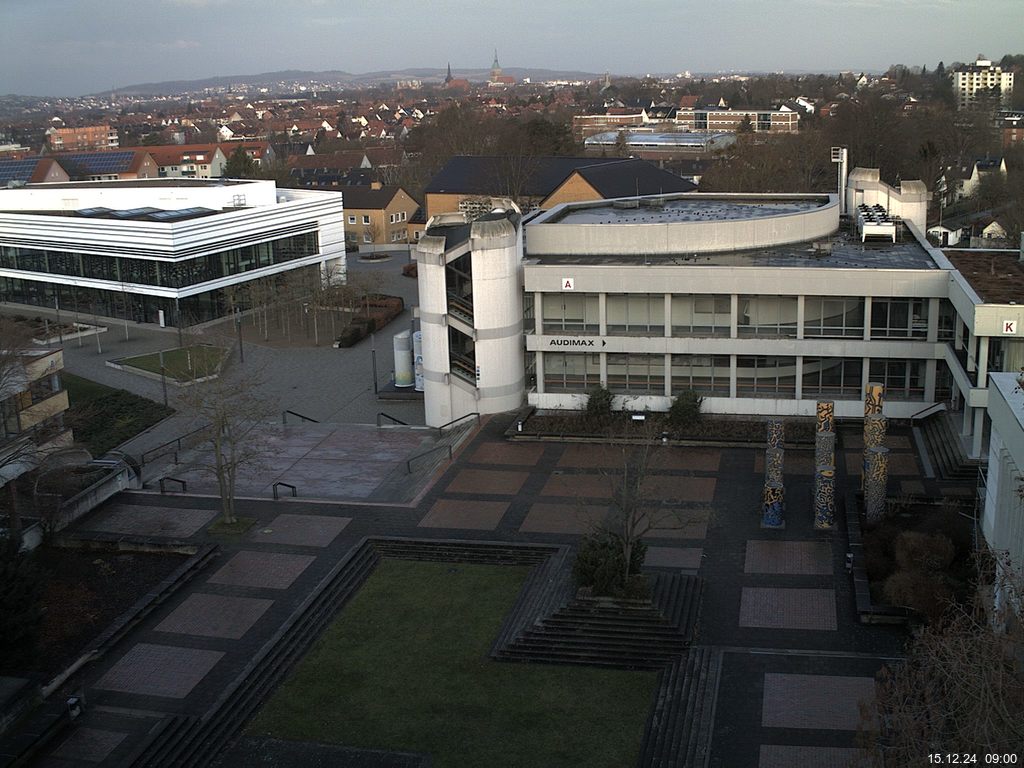 Foto der Webcam: Verwaltungsgeb&auml;ude, Innenhof mit Audimax, H&ouml;rsaal-Geb&auml;ude 1