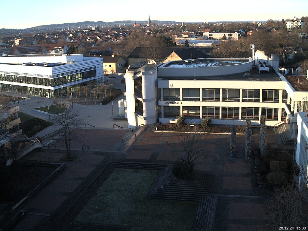Foto der Webcam: Verwaltungsgeb&auml;ude, Innenhof mit Audimax, H&ouml;rsaal-Geb&auml;ude 1
