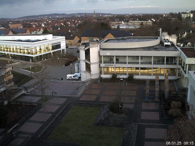 Foto der Webcam: Verwaltungsgebäude, Innenhof mit Audimax, Hörsaal-Gebäude 1