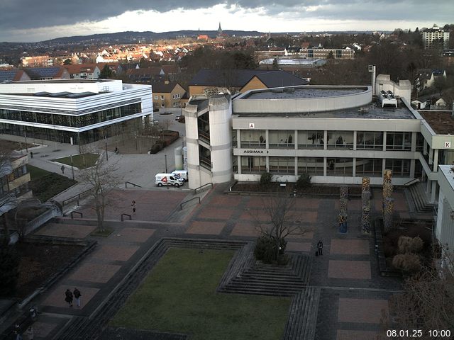 Foto der Webcam: Verwaltungsgebäude, Innenhof mit Audimax, Hörsaal-Gebäude 1