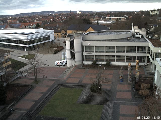 Foto der Webcam: Verwaltungsgebäude, Innenhof mit Audimax, Hörsaal-Gebäude 1