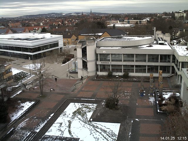 Foto der Webcam: Verwaltungsgebäude, Innenhof mit Audimax, Hörsaal-Gebäude 1