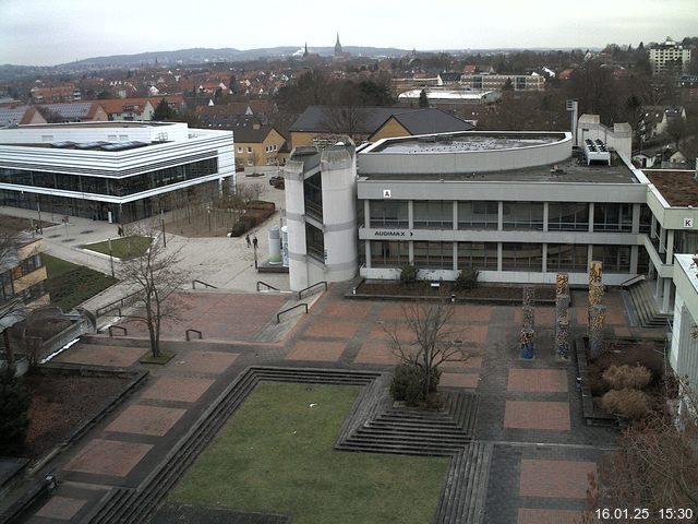 Foto der Webcam: Verwaltungsgeb&auml;ude, Innenhof mit Audimax, H&ouml;rsaal-Geb&auml;ude 1