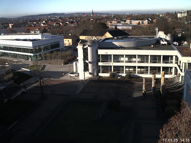 Foto der Webcam: Verwaltungsgebäude, Innenhof mit Audimax, Hörsaal-Gebäude 1