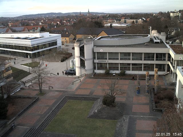 Foto der Webcam: Verwaltungsgeb&auml;ude, Innenhof mit Audimax, H&ouml;rsaal-Geb&auml;ude 1