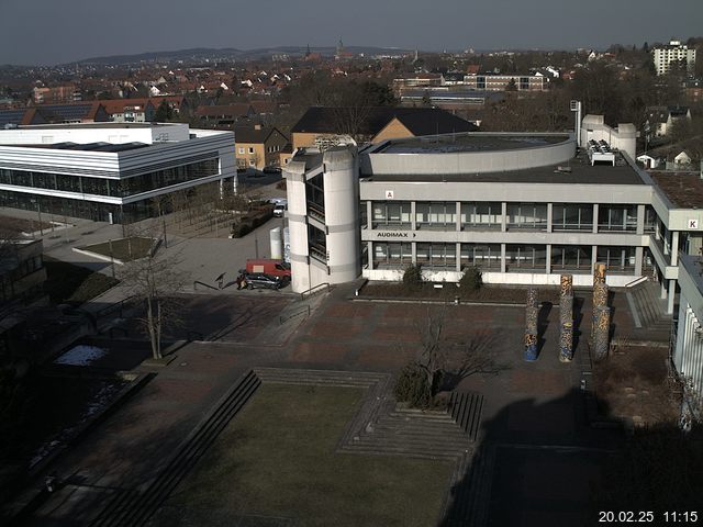Foto der Webcam: Verwaltungsgeb&auml;ude, Innenhof mit Audimax, H&ouml;rsaal-Geb&auml;ude 1