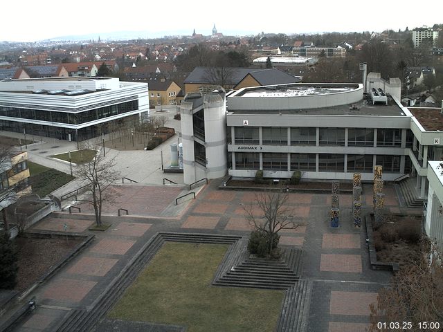 Foto der Webcam: Verwaltungsgeb&auml;ude, Innenhof mit Audimax, H&ouml;rsaal-Geb&auml;ude 1