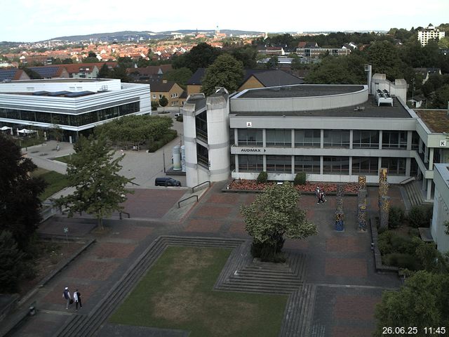 Foto der Webcam: Verwaltungsgeb&auml;ude, Innenhof mit Audimax, H&ouml;rsaal-Geb&auml;ude 1