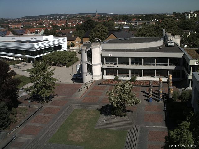 Foto der Webcam: Verwaltungsgeb&auml;ude, Innenhof mit Audimax, H&ouml;rsaal-Geb&auml;ude 1
