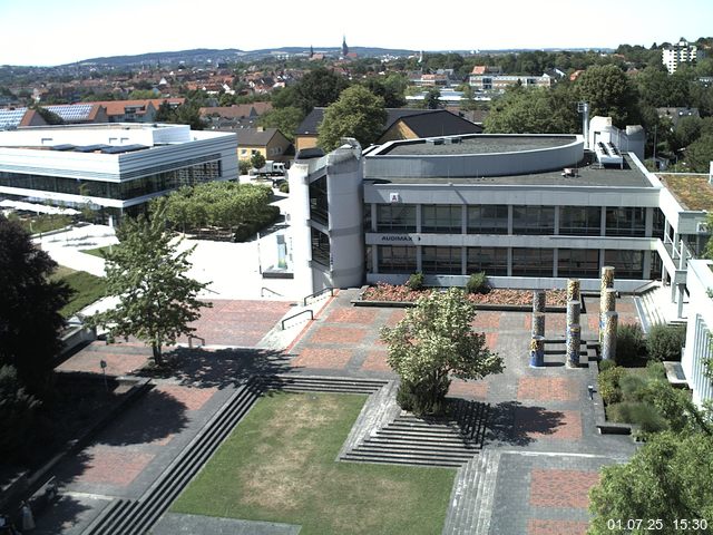 Foto der Webcam: Verwaltungsgeb&auml;ude, Innenhof mit Audimax, H&ouml;rsaal-Geb&auml;ude 1