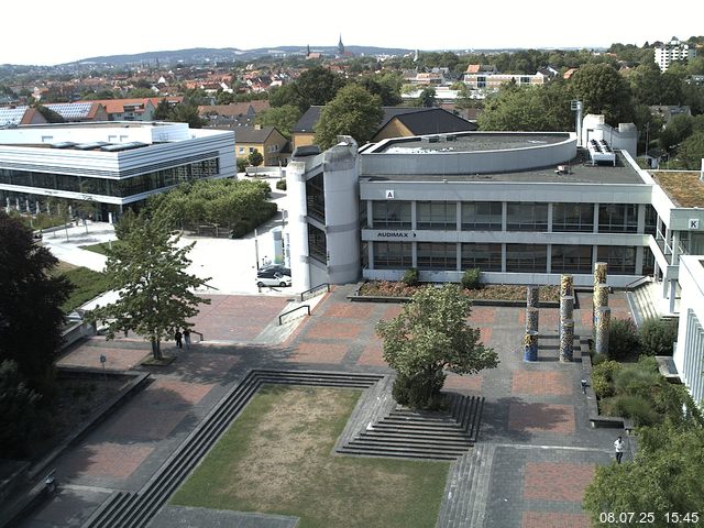 Foto der Webcam: Verwaltungsgeb&auml;ude, Innenhof mit Audimax, H&ouml;rsaal-Geb&auml;ude 1