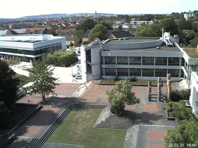 Foto der Webcam: Verwaltungsgeb&auml;ude, Innenhof mit Audimax, H&ouml;rsaal-Geb&auml;ude 1