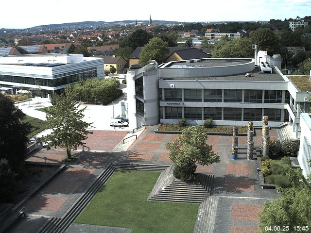 Foto der Webcam: Verwaltungsgeb&auml;ude, Innenhof mit Audimax, H&ouml;rsaal-Geb&auml;ude 1