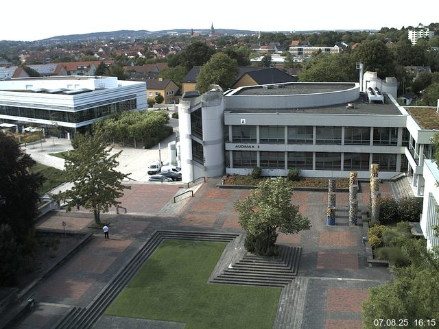 Foto der Webcam: Verwaltungsgeb&auml;ude, Innenhof mit Audimax, H&ouml;rsaal-Geb&auml;ude 1