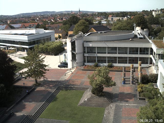 Foto der Webcam: Verwaltungsgeb&auml;ude, Innenhof mit Audimax, H&ouml;rsaal-Geb&auml;ude 1