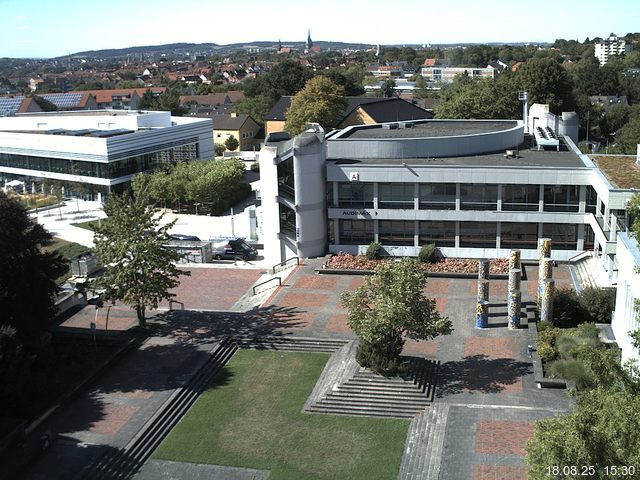 Foto der Webcam: Verwaltungsgeb&auml;ude, Innenhof mit Audimax, H&ouml;rsaal-Geb&auml;ude 1