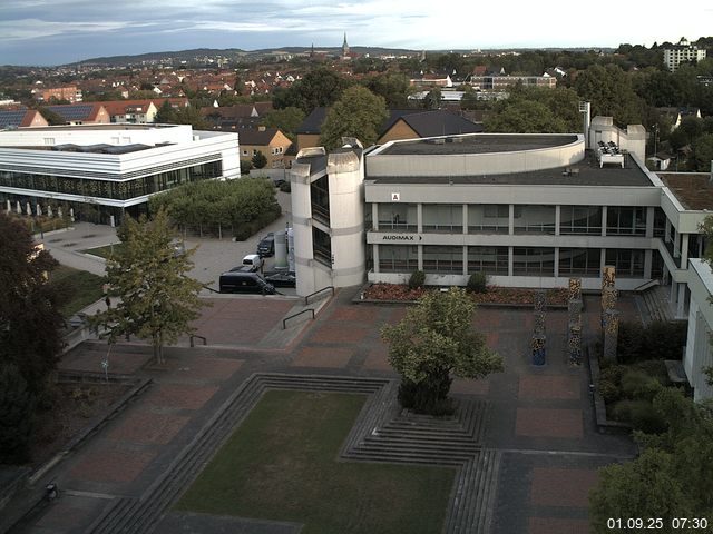 Foto der Webcam: Verwaltungsgeb&auml;ude, Innenhof mit Audimax, H&ouml;rsaal-Geb&auml;ude 1