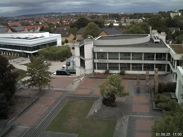 Foto der Webcam: Verwaltungsgeb&auml;ude, Innenhof mit Audimax, H&ouml;rsaal-Geb&auml;ude 1