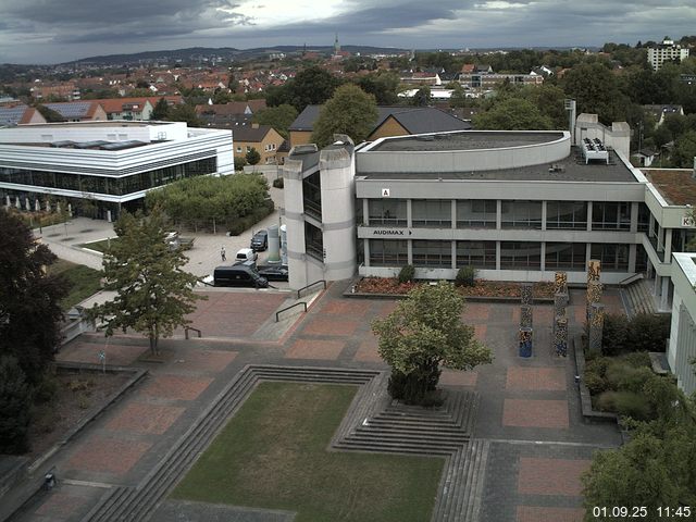 Foto der Webcam: Verwaltungsgeb&auml;ude, Innenhof mit Audimax, H&ouml;rsaal-Geb&auml;ude 1
