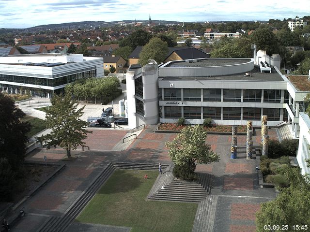 Foto der Webcam: Verwaltungsgeb&auml;ude, Innenhof mit Audimax, H&ouml;rsaal-Geb&auml;ude 1