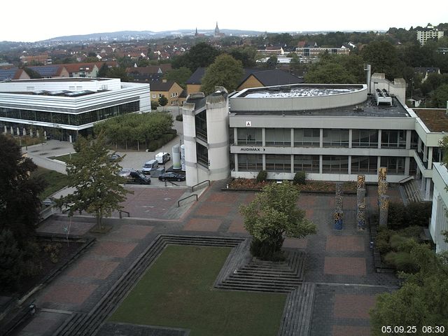 Foto der Webcam: Verwaltungsgeb&auml;ude, Innenhof mit Audimax, H&ouml;rsaal-Geb&auml;ude 1