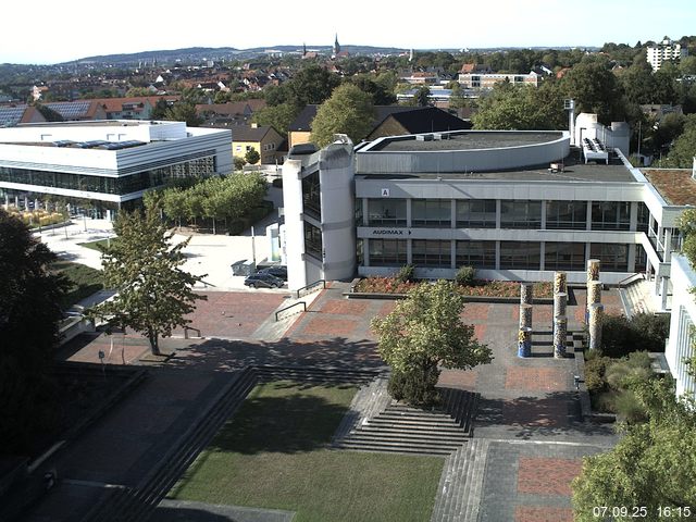 Foto der Webcam: Verwaltungsgeb&auml;ude, Innenhof mit Audimax, H&ouml;rsaal-Geb&auml;ude 1