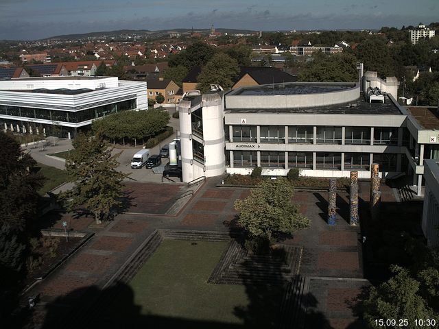 Foto der Webcam: Verwaltungsgeb&auml;ude, Innenhof mit Audimax, H&ouml;rsaal-Geb&auml;ude 1