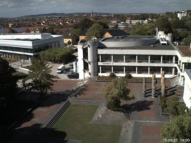 Foto der Webcam: Verwaltungsgeb&auml;ude, Innenhof mit Audimax, H&ouml;rsaal-Geb&auml;ude 1