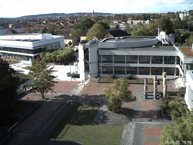 Foto der Webcam: Verwaltungsgeb&auml;ude, Innenhof mit Audimax, H&ouml;rsaal-Geb&auml;ude 1