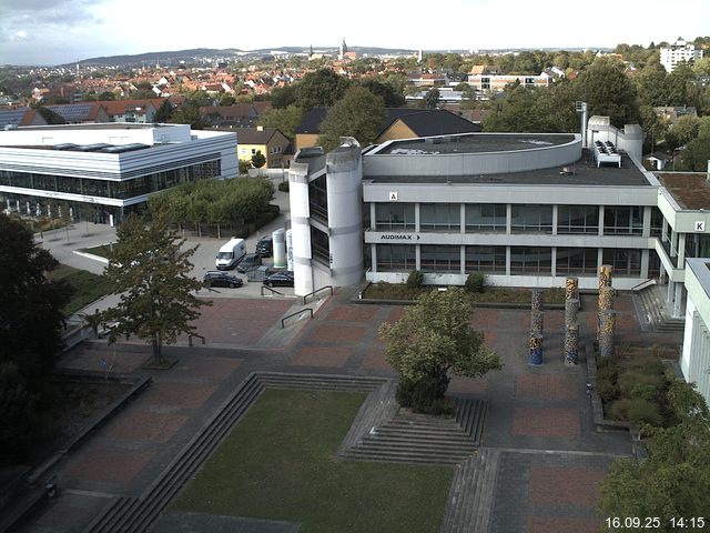 Foto der Webcam: Verwaltungsgeb&auml;ude, Innenhof mit Audimax, H&ouml;rsaal-Geb&auml;ude 1