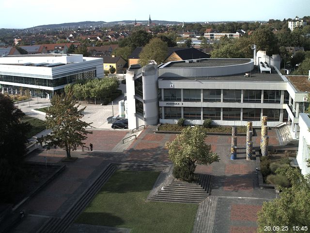 Foto der Webcam: Verwaltungsgeb&auml;ude, Innenhof mit Audimax, H&ouml;rsaal-Geb&auml;ude 1