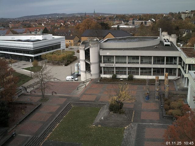 Foto der Webcam: Verwaltungsgeb&auml;ude, Innenhof mit Audimax, H&ouml;rsaal-Geb&auml;ude 1