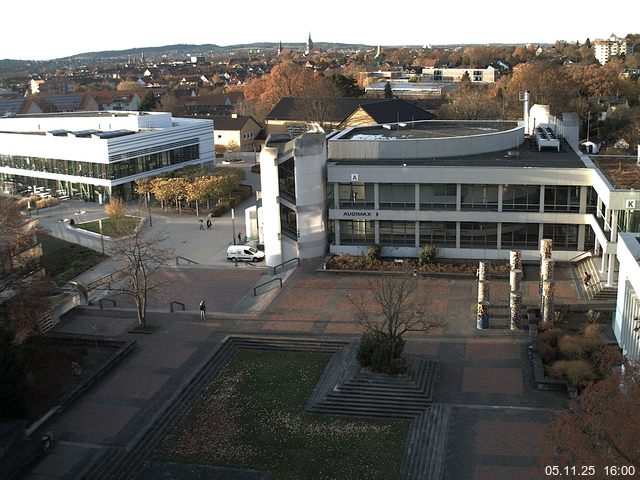 Foto der Webcam: Verwaltungsgeb&auml;ude, Innenhof mit Audimax, H&ouml;rsaal-Geb&auml;ude 1