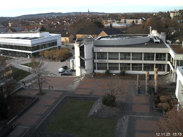 Foto der Webcam: Verwaltungsgeb&auml;ude, Innenhof mit Audimax, H&ouml;rsaal-Geb&auml;ude 1